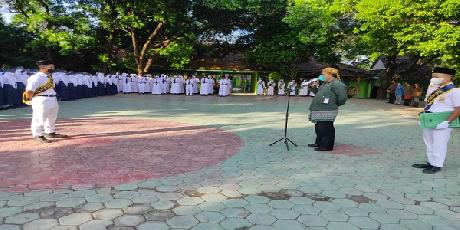 Upacara Hari Pendidikan Nasional 2022, SMP Negeri 1 Jenar dengan Pembina Upacara Bpk Kepala Sekolah